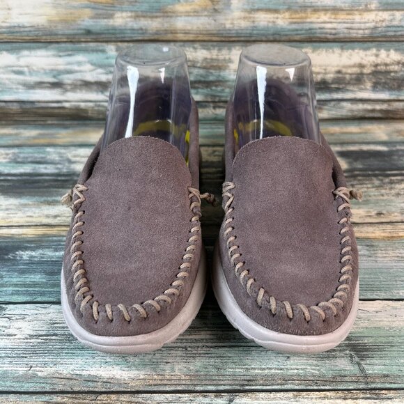 Minnetonka Womens 6.5 Flats Gray Suede Slip On Loafers Stitched Moc Toe Shoes - Picture 4 of 11